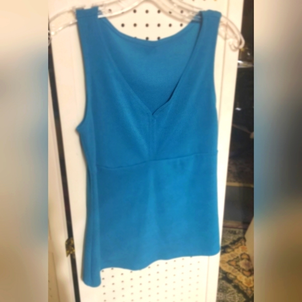 Weekenders turquoise sleeveless  top